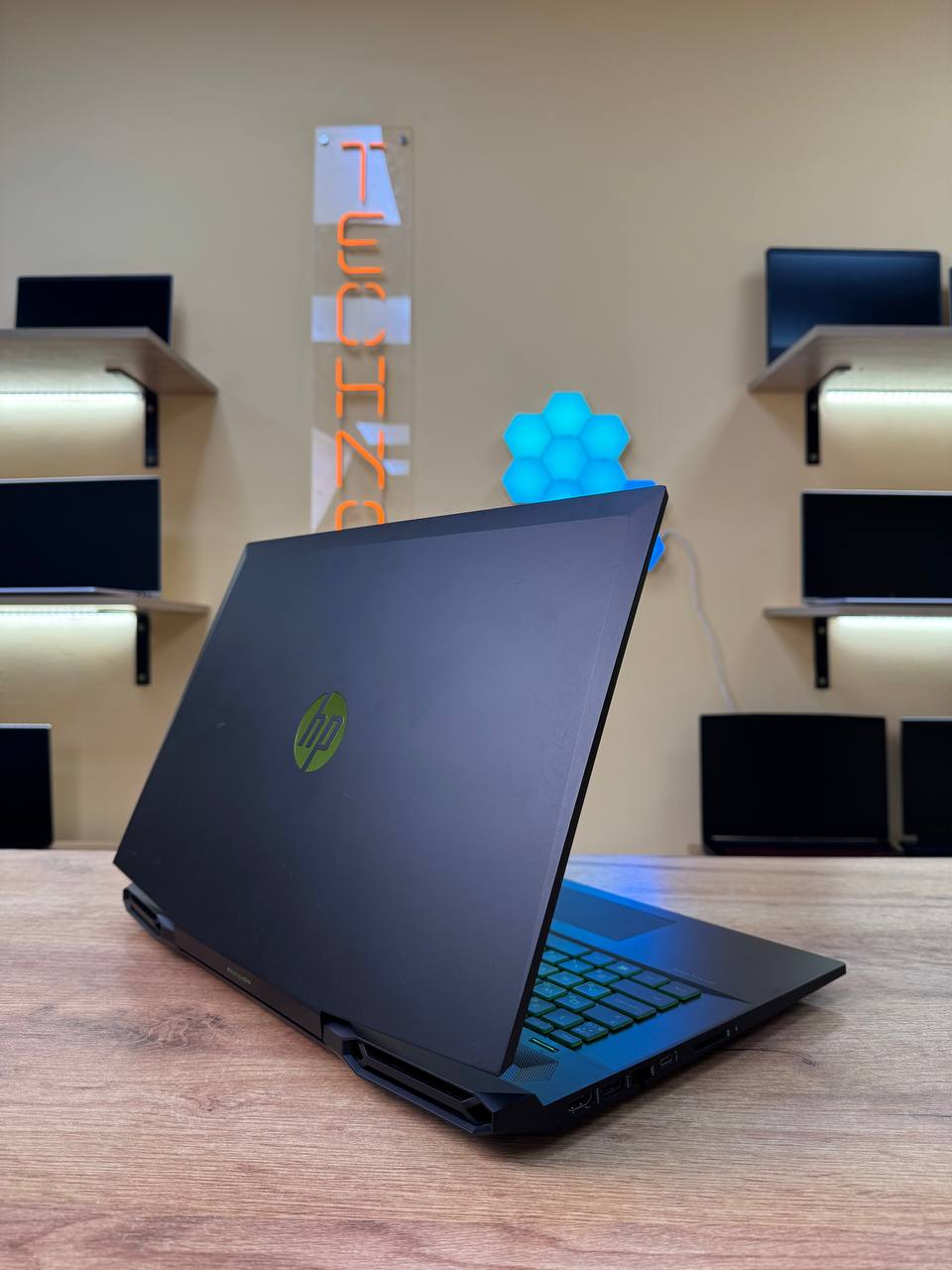 HP Pavilion 17 / i5-9300H / GTX 1650 / 12GB / SSD 256GB / 60Hz — фото 3