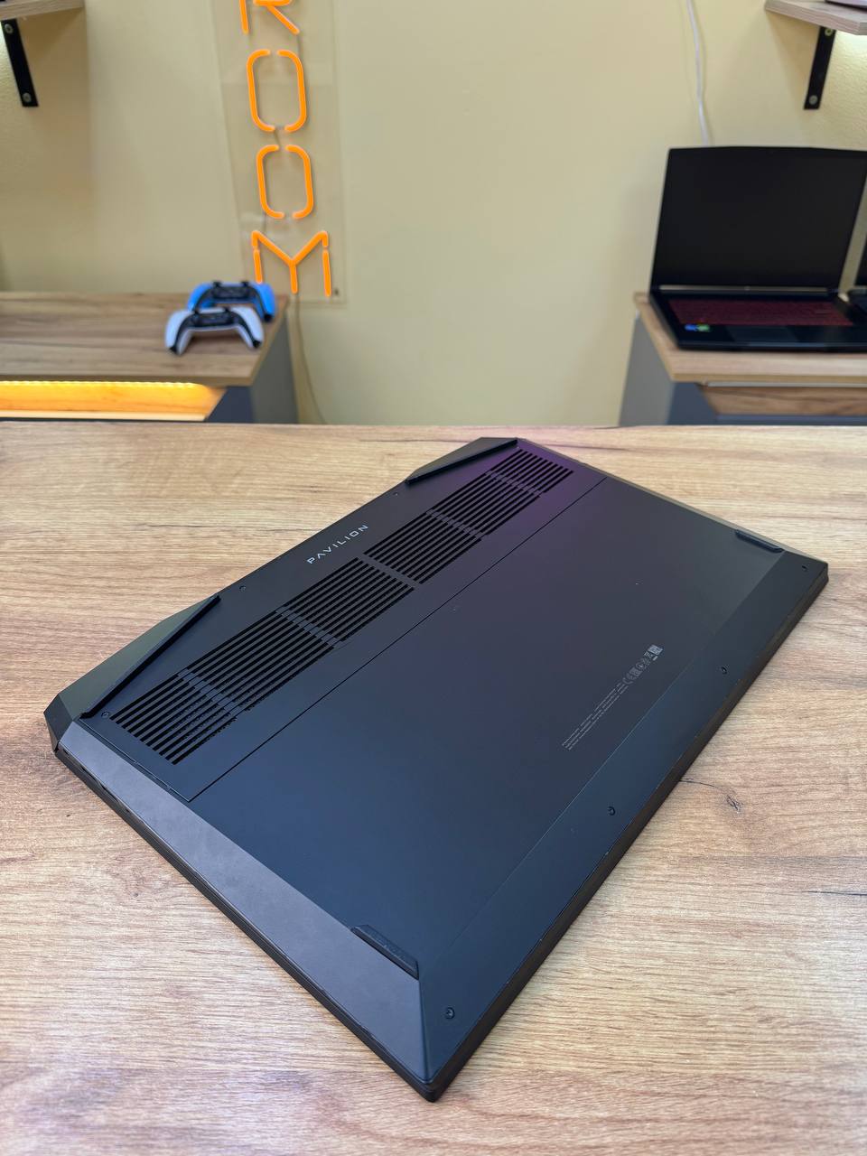 HP Pavilion 17 / i5-9300H / GTX 1650 / 12GB / SSD 256GB / 60Hz — фото 9