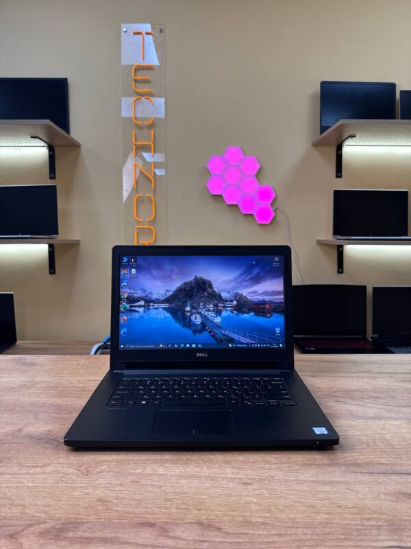 Dell Latitude 3470 / i3-6100U / Intel HD 520 / 8GB / SSD 256GB