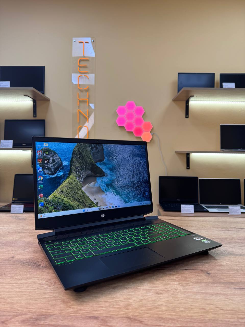 HP Pavilion 15 / Ryzen 5 5600H / RTX 3050 / 16GB / 1TB / 144Hz — фото 2