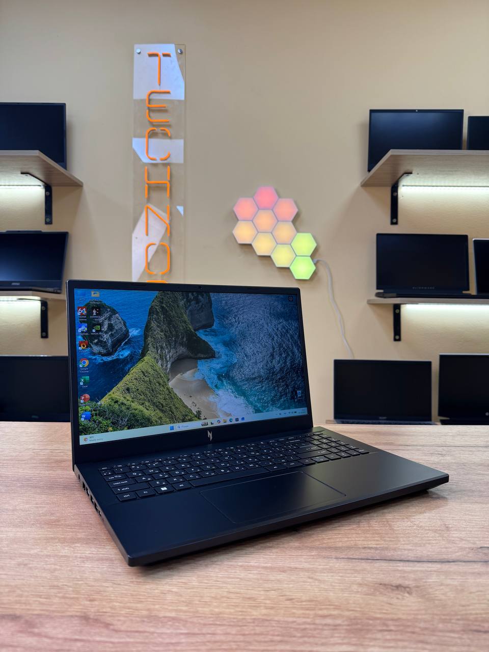 Acer Nitro V15” / Ryzen 5 7535HS / RTX 2050 / 16GB / SSD 512GB / 144Hz — фото 2