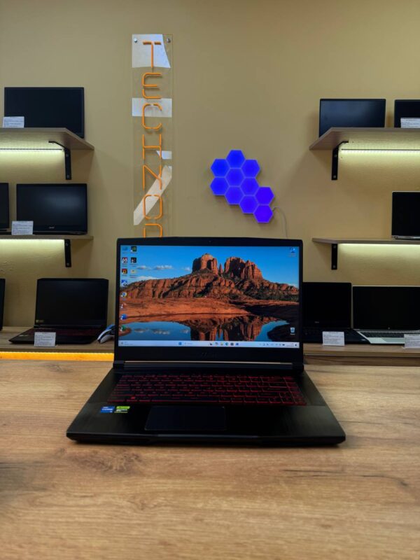 MSI Thin GF63 12UDX / i5-12450H / RTX 3050 / 16GB / 1TB / 144Hz