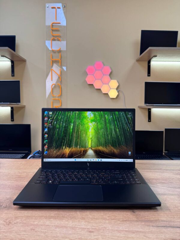 Acer Nitro V15” / RTX 3050 / 16GB / SSD 512GB / 165Hz