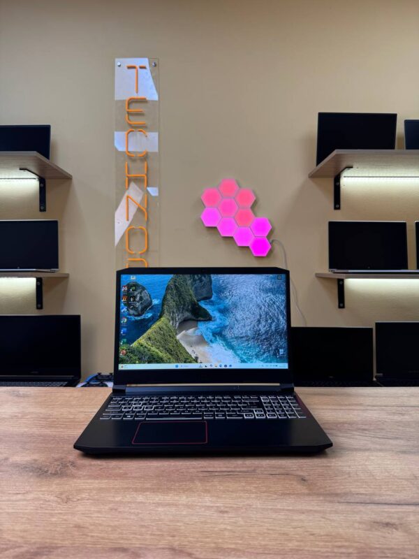 Acer Nitro 5” / i5-10300H / RTX 3060 / 16GB / SSD 512GB / 144Hz