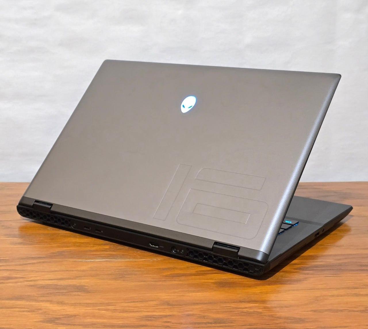 DELL ALIENWARE M16 R2 / Core Ultra 7 155H / RTX 4060 / 16GB / SSD 1024GB / 240Hz — фото 4
