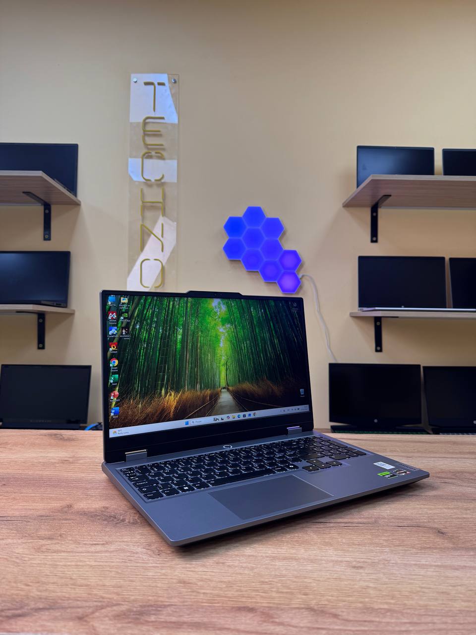 Lenovo LOQ 15 / Ryzen 5 7235HS / RTX 3050 / 12GB / SSD 512GB / 144Hz — фото 2