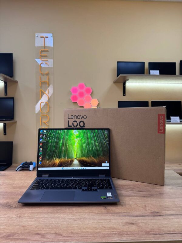 Lenovo LOQ 15ARP9 / Ryzen 5 7235HS / RTX 3050 / 16GB / SSD 512GB / 144Hz