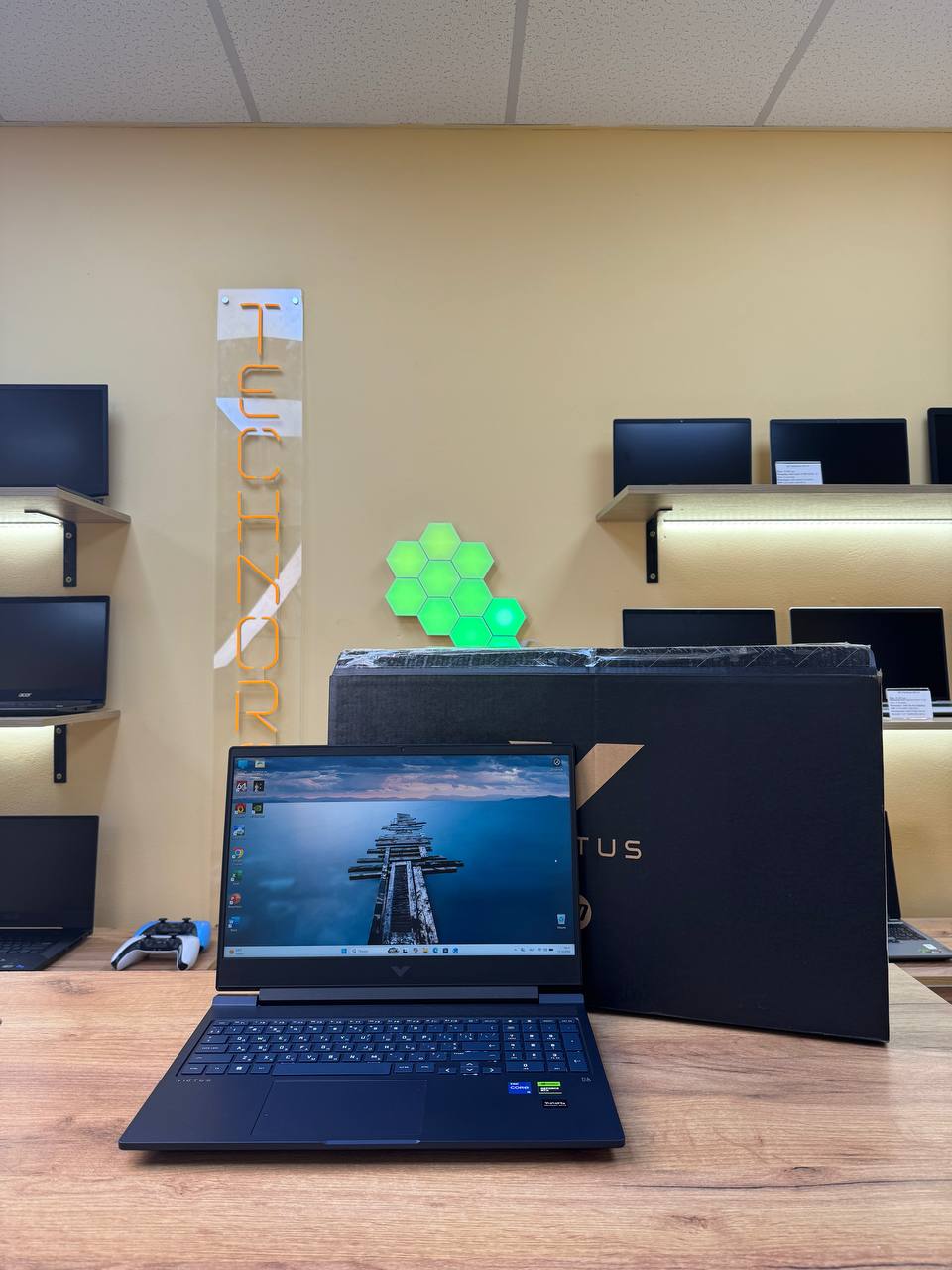 HP Victus 16 / i5-13500H / RTX 3050 / 16GB / SSD 512GB / 144Hz