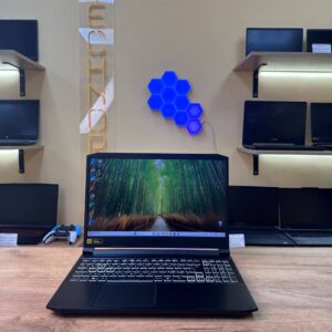 Acer Nitro 5 / Ryzen 9 5900HX / RTX 3080 / 16GB / SSD 1024GB / 144Hz