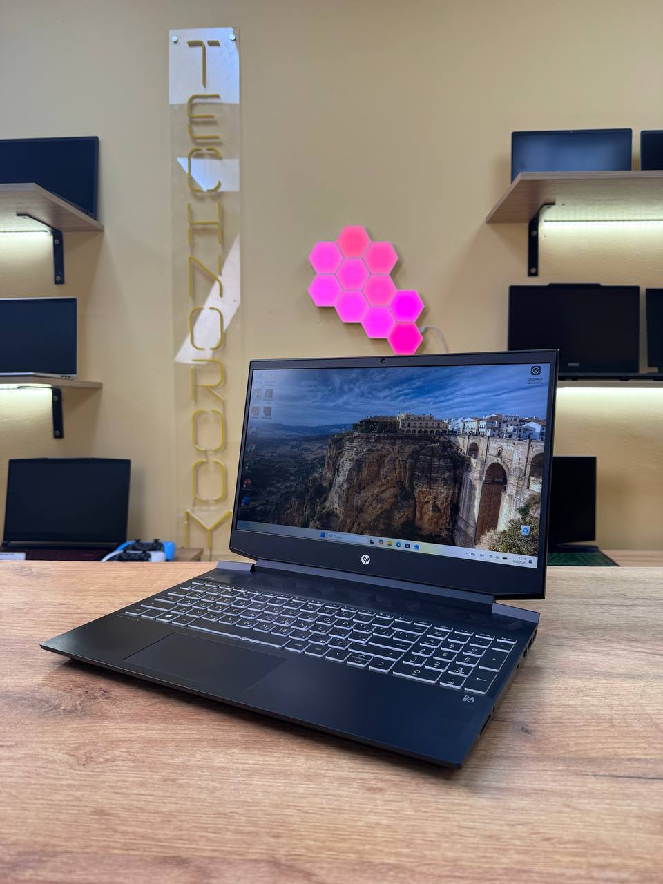 HP Pavilion 15 / Ryzen 5 3550H / GTX 1650 / 32GB / SSD 512GB / 60Hz — фото 6