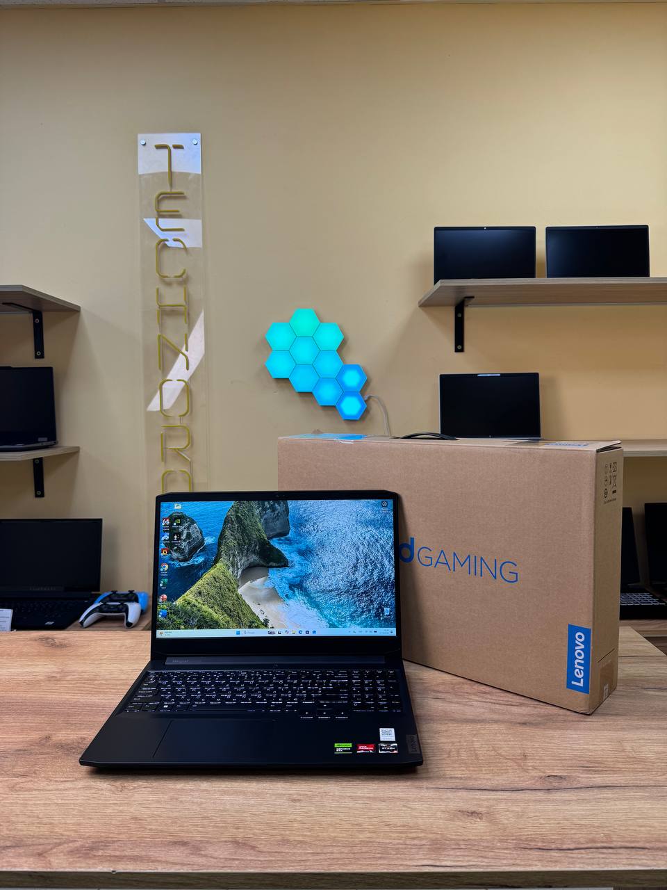 Lenovo IdeaPad Gaming 3 / Ryzen 5 5500H / RTX 2050 / 16GB / SSD 512GB / 60Hz