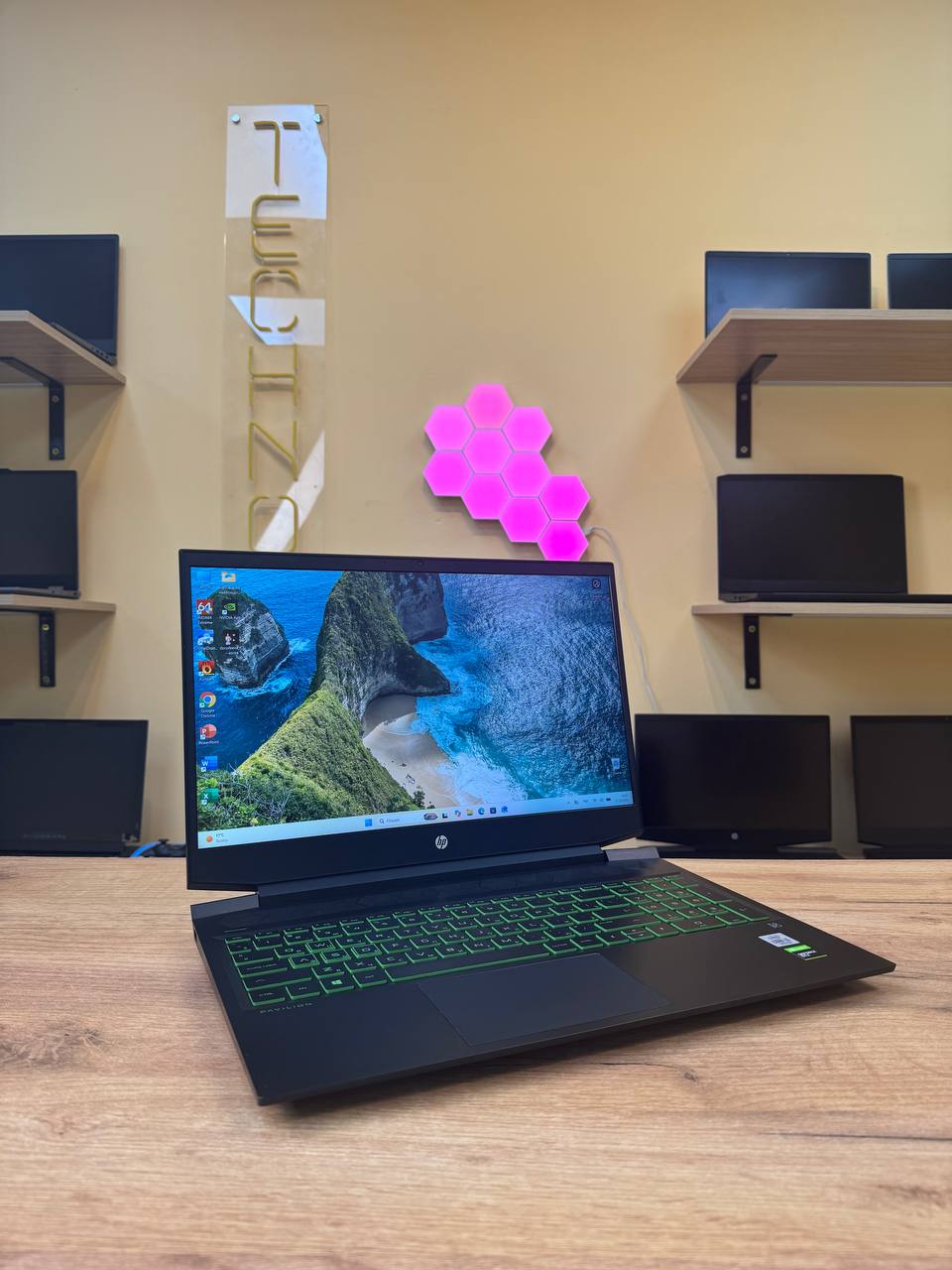 HP Pavilion 16 / i5-10300H / GTX 1650 / 16GB / SSD 512GB / 60Hz — фото 2