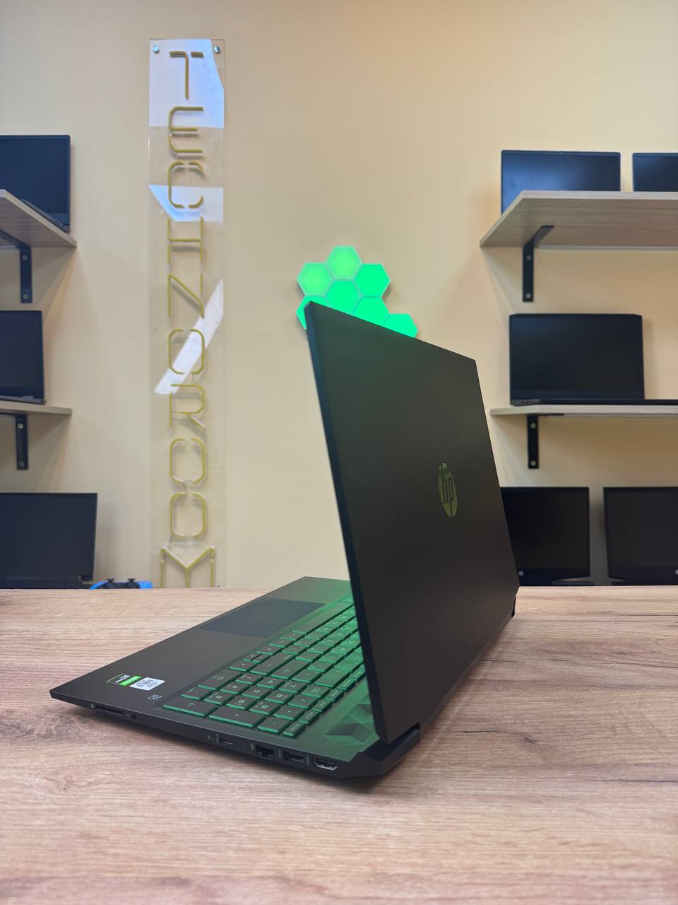 HP Pavilion 16 / i5-10300H / GTX 1650 / 16GB / SSD 512GB / 60Hz — фото 5