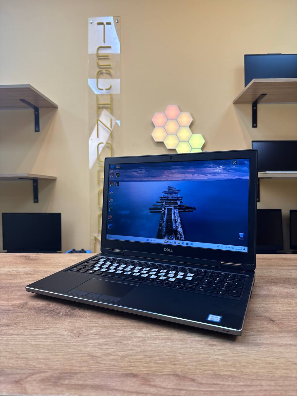 Dell Precision 7530 / i7-8750H / 16GB / Накопичувачі 756GB / 60Hz — фото 6