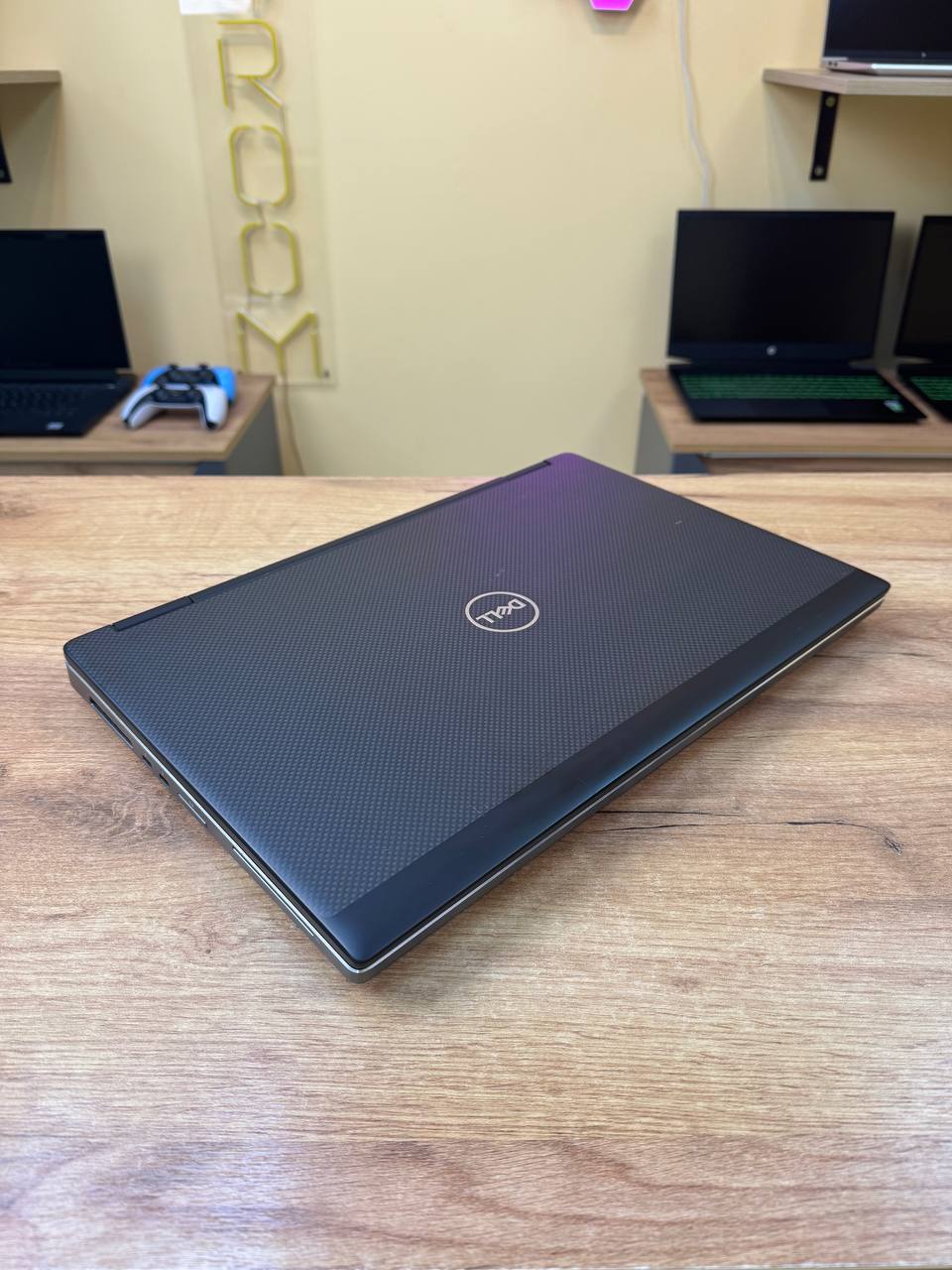 Dell Precision 7530 / i7-8750H / 16GB / Накопичувачі 756GB / 60Hz — фото 8