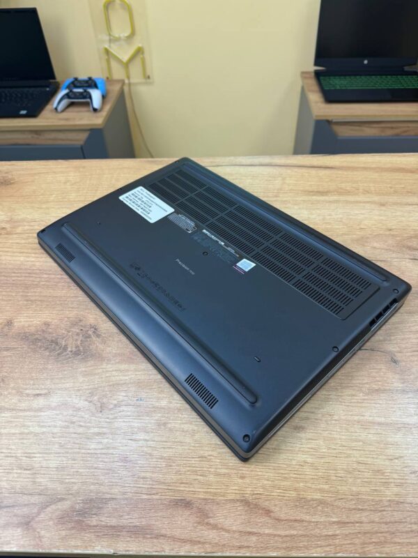 Dell Precision 7530 / i7-8750H / 16GB / Накопичувачі 756GB / 60Hz — фото 9
