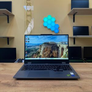 Lenovo LOQ 15 / i5-12450HX / RTX 4060 / 16GB / SSD 512GB / 144Hz