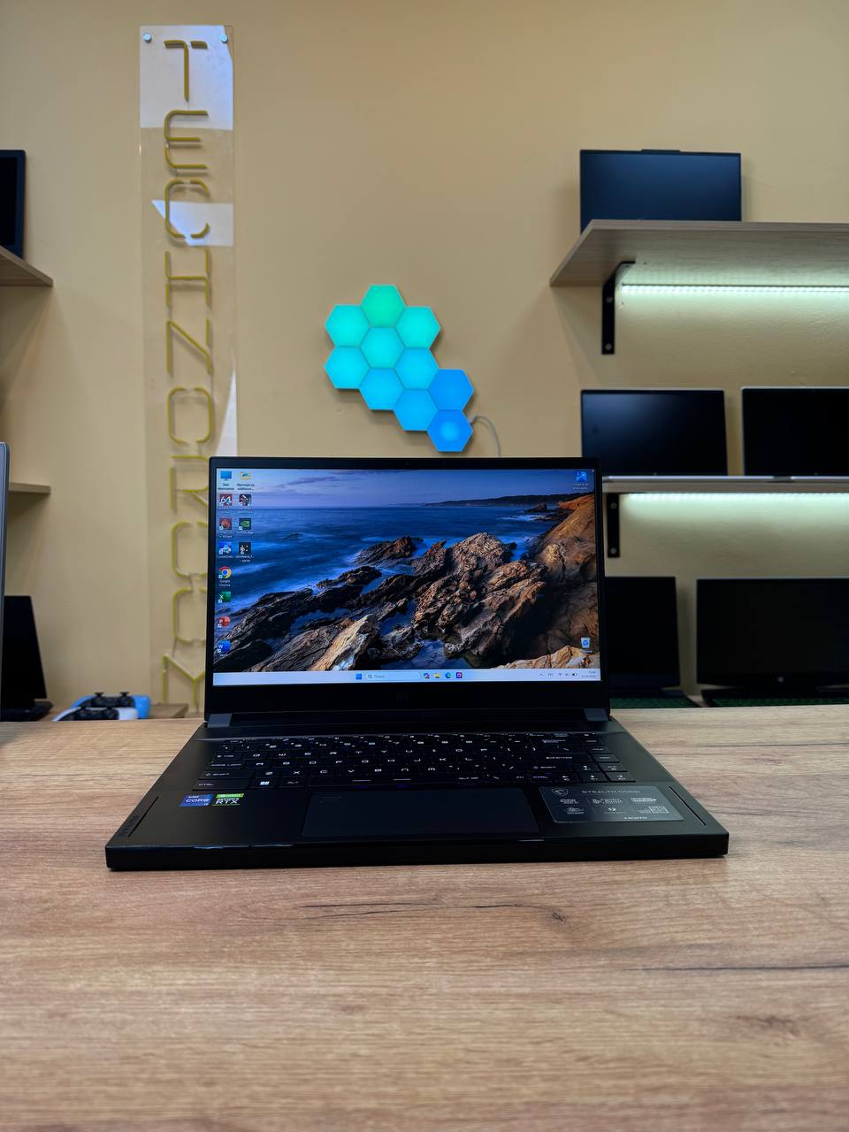 MSI Stealth GS66 / i7-12700H / RTX 3070 TI / 16GB / SSD 1000GB / 240Hz