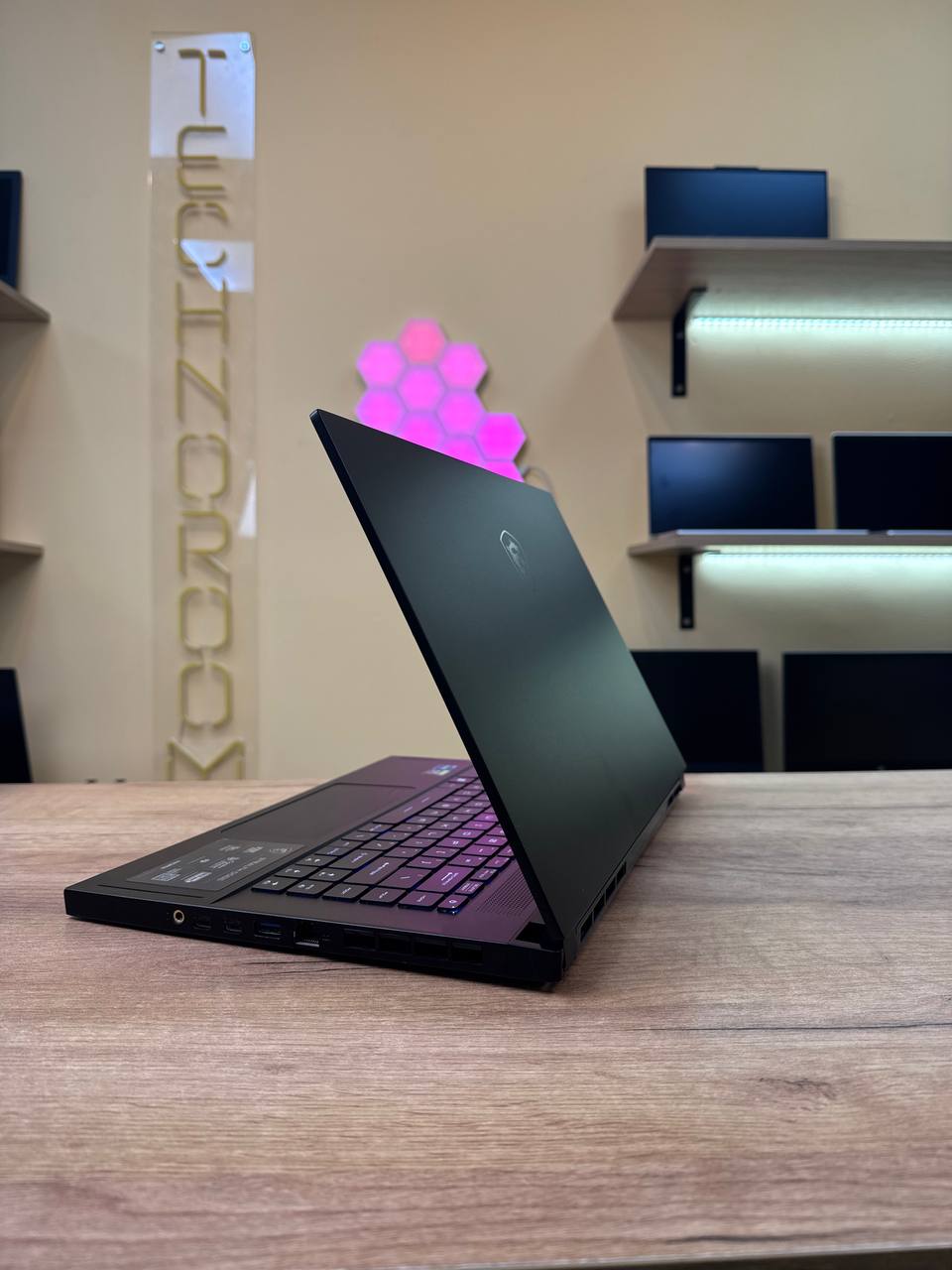MSI Stealth GS66 / i7-12700H / RTX 3070 TI / 16GB / SSD 1000GB / 240Hz — фото 5